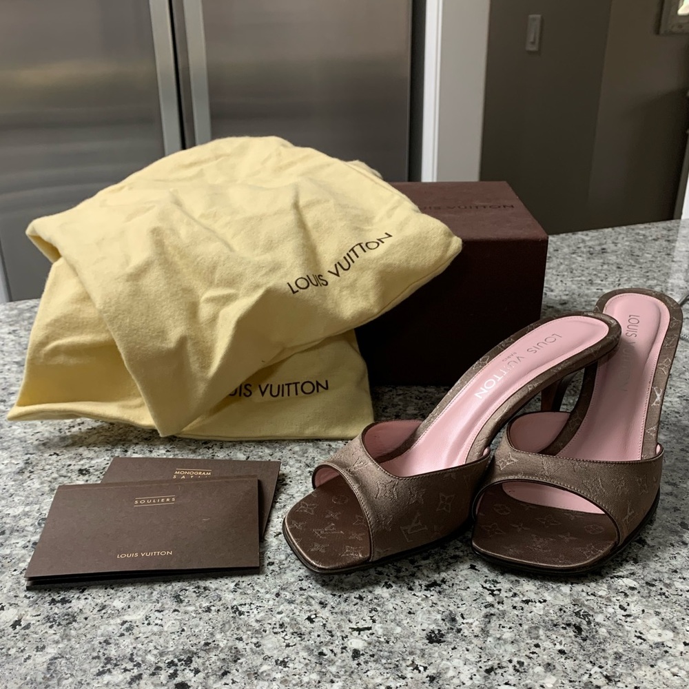 Satin monogram slides